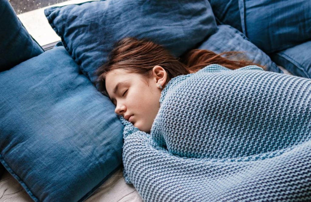How Do Blankets Affect Your Sleep? Sleep MD NYC Blog