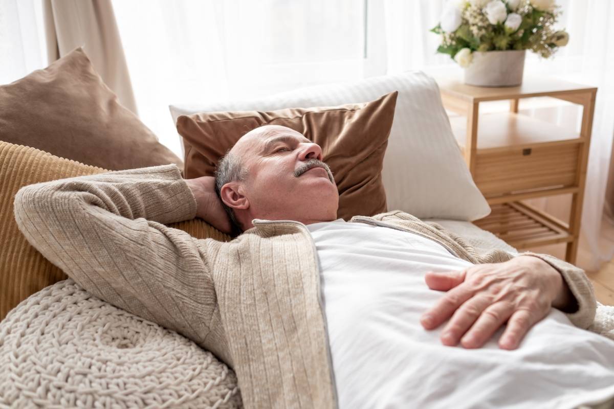 Man wondering if he snores because he is overweight.
