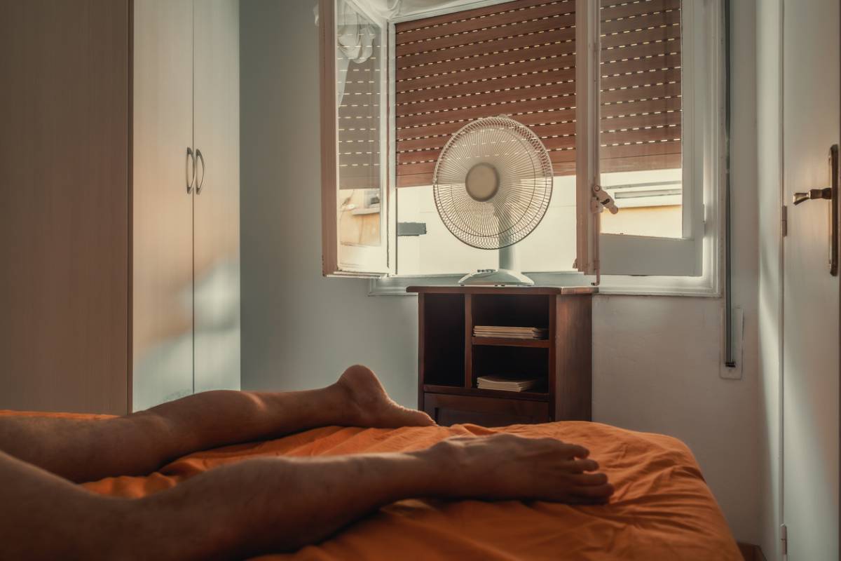 featured image for blog about what temperature should my room be at when I go to sleep